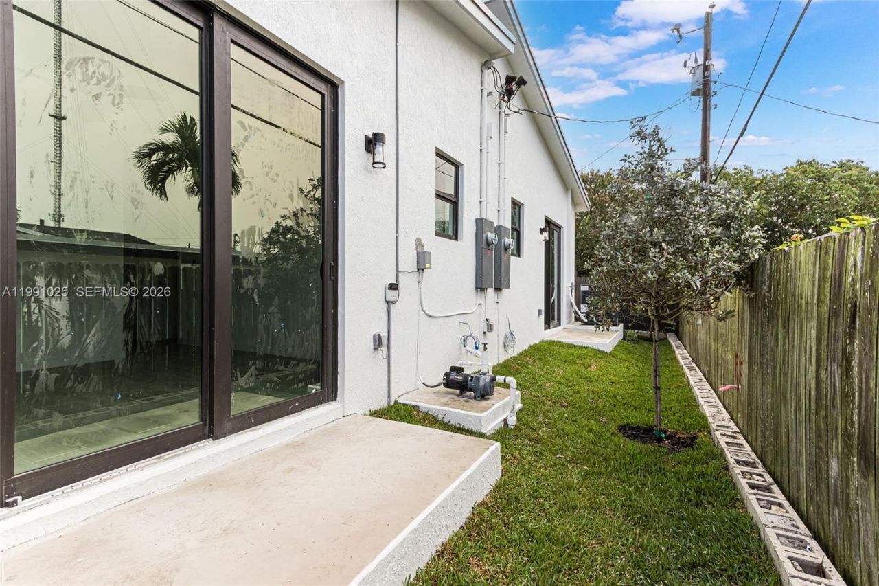 6140 SW 39th St , Miramar, FL 33023 Photo