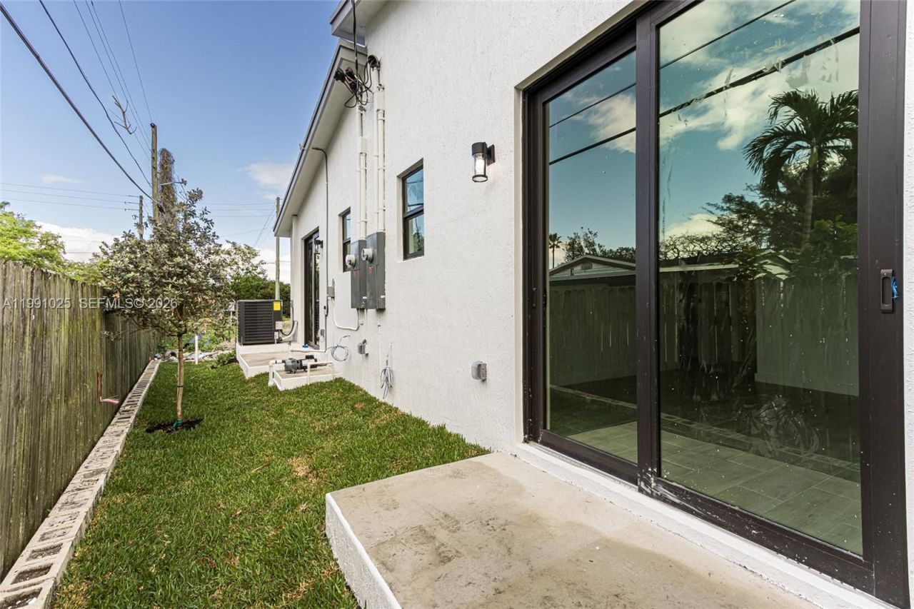 6140 SW 39th St , Miramar, FL 33023 Photo