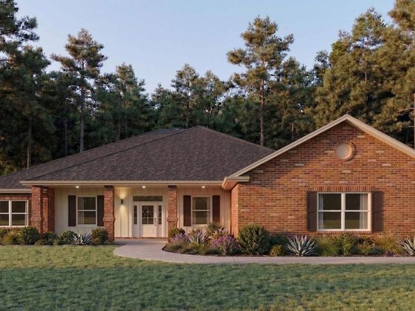 7409 Forestwood Dr, Milton, FL 32570