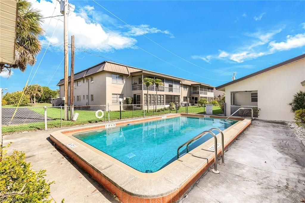 4611 SE 5th Pl, Unit 6, Cape Coral, FL 33904 Photo