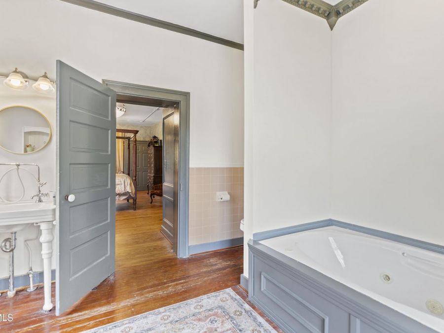 Property Image 61