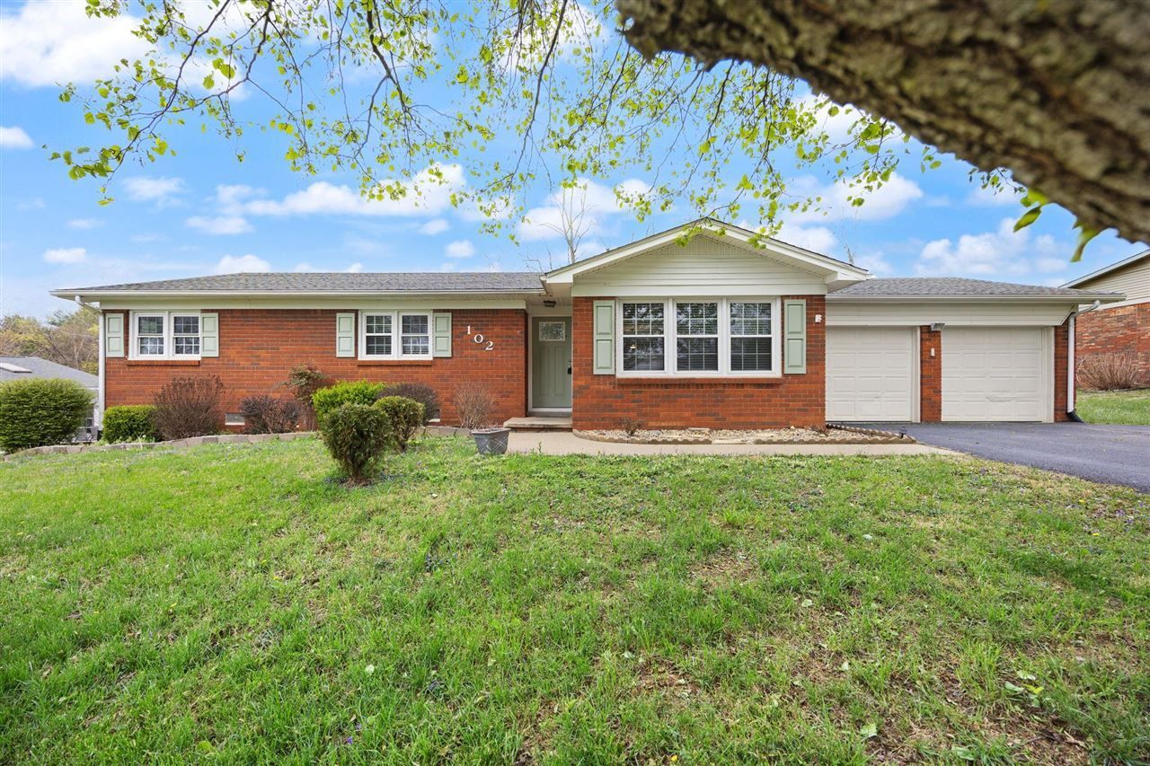 102 Meadow Drive, Glasgow, KY 42141 Main Photo
