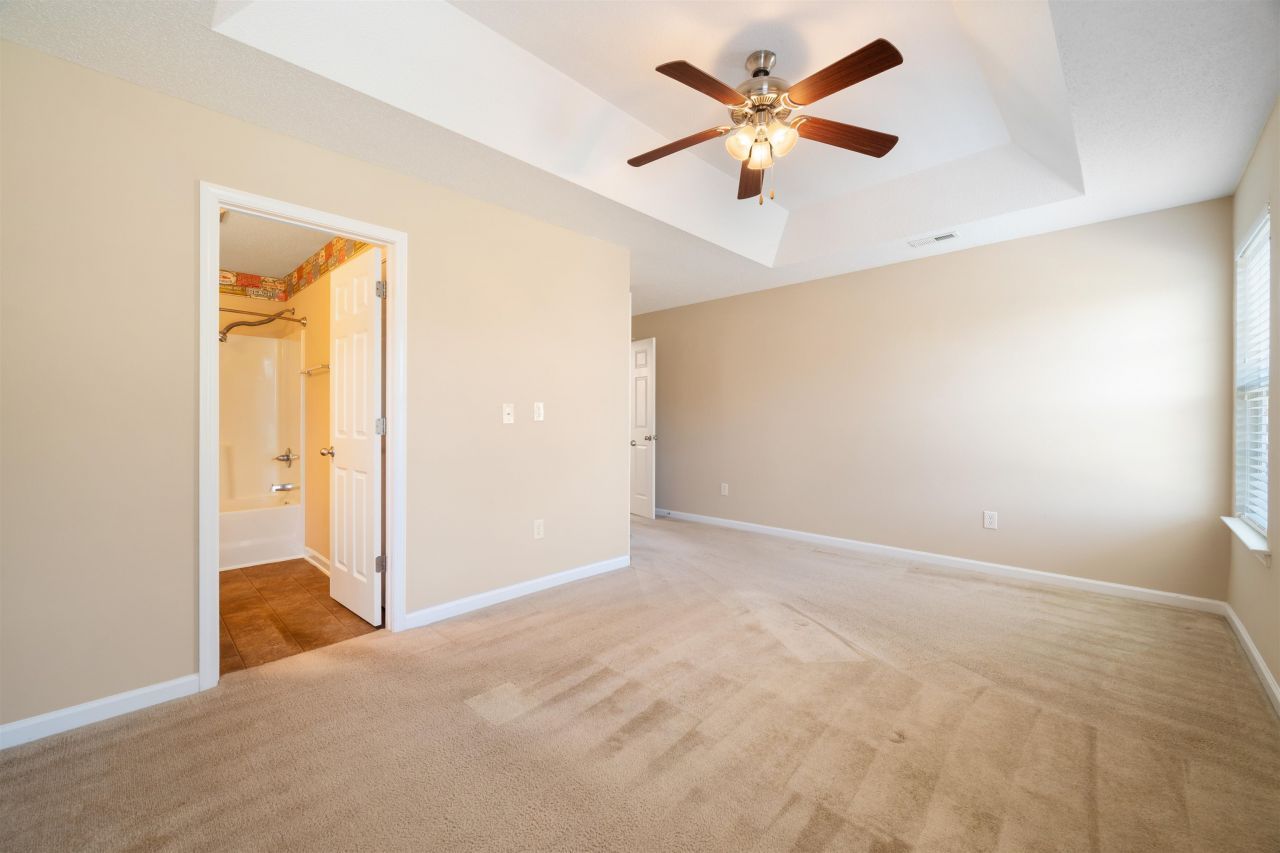 568 Cottage Oaks Circle Photo 18