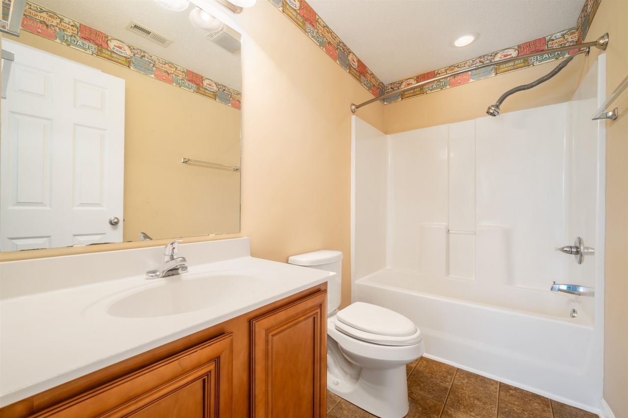 568 Cottage Oaks Circle Photo 20