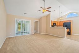 568 Cottage Oaks Circle photo 4