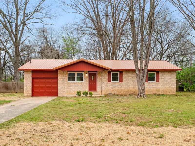 126 Pleasant Street, West Fork, AR 72774 Main Photo