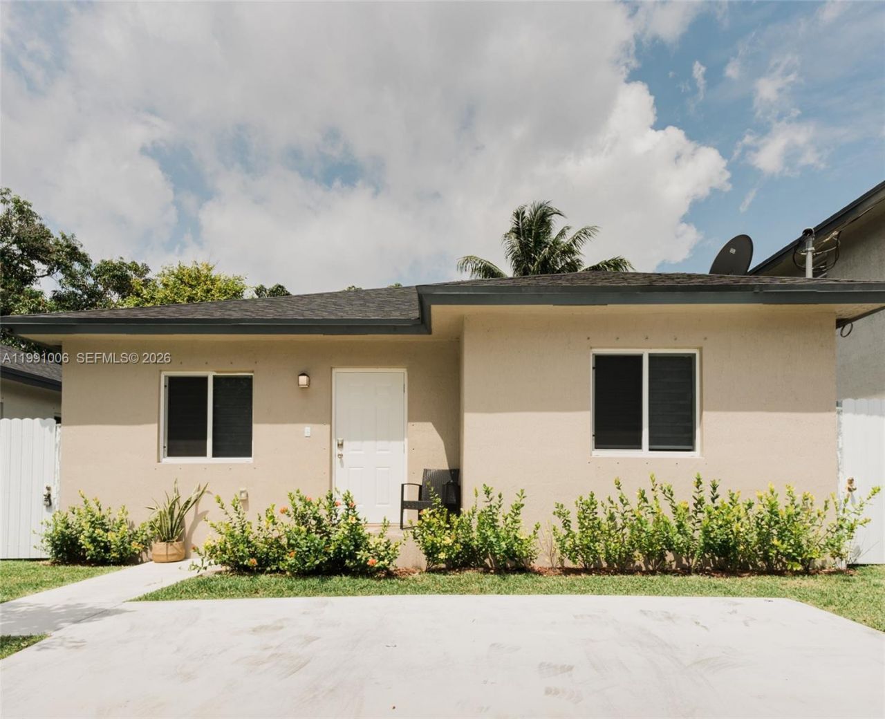 8765 NW 22nd Place , Miami, FL 33147 Photo