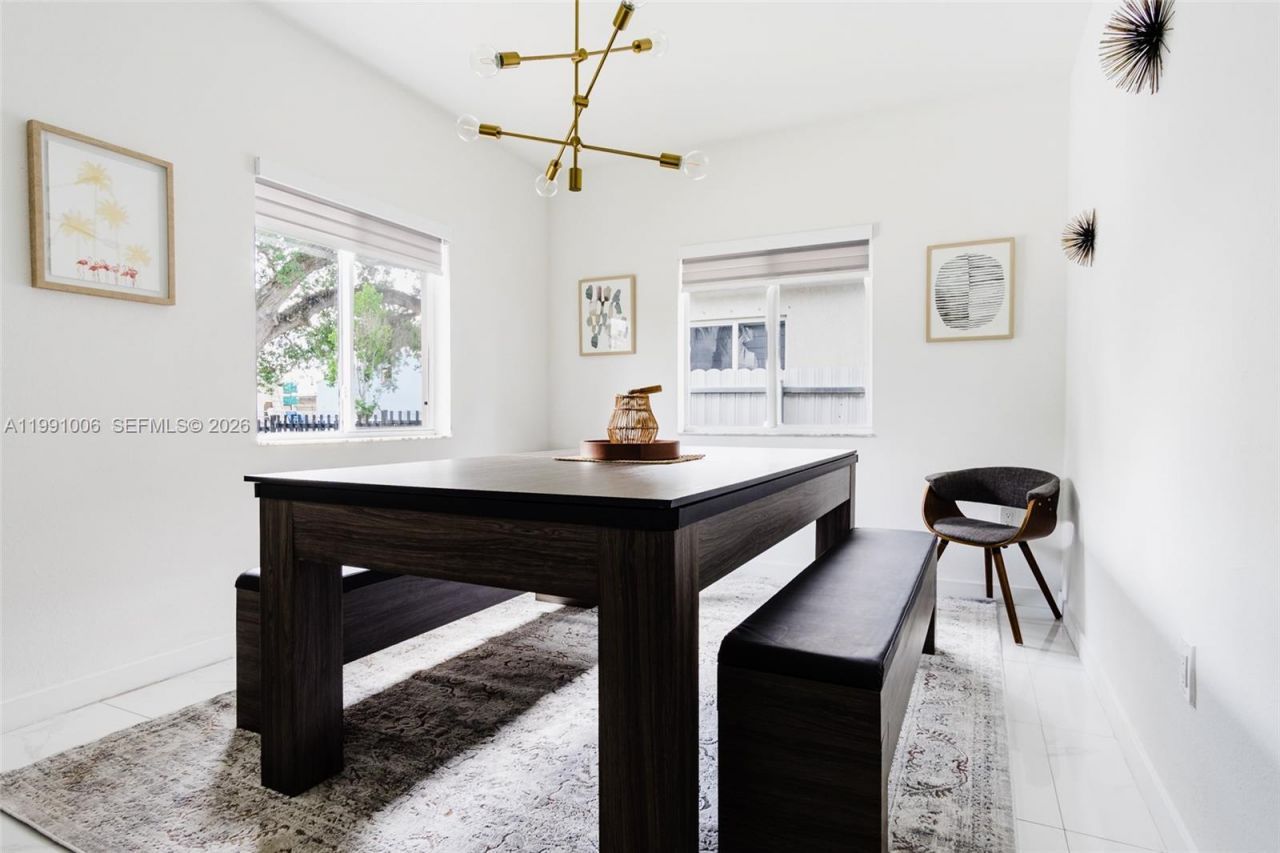 8765 NW 22nd Place , Miami, FL 33147 Photo