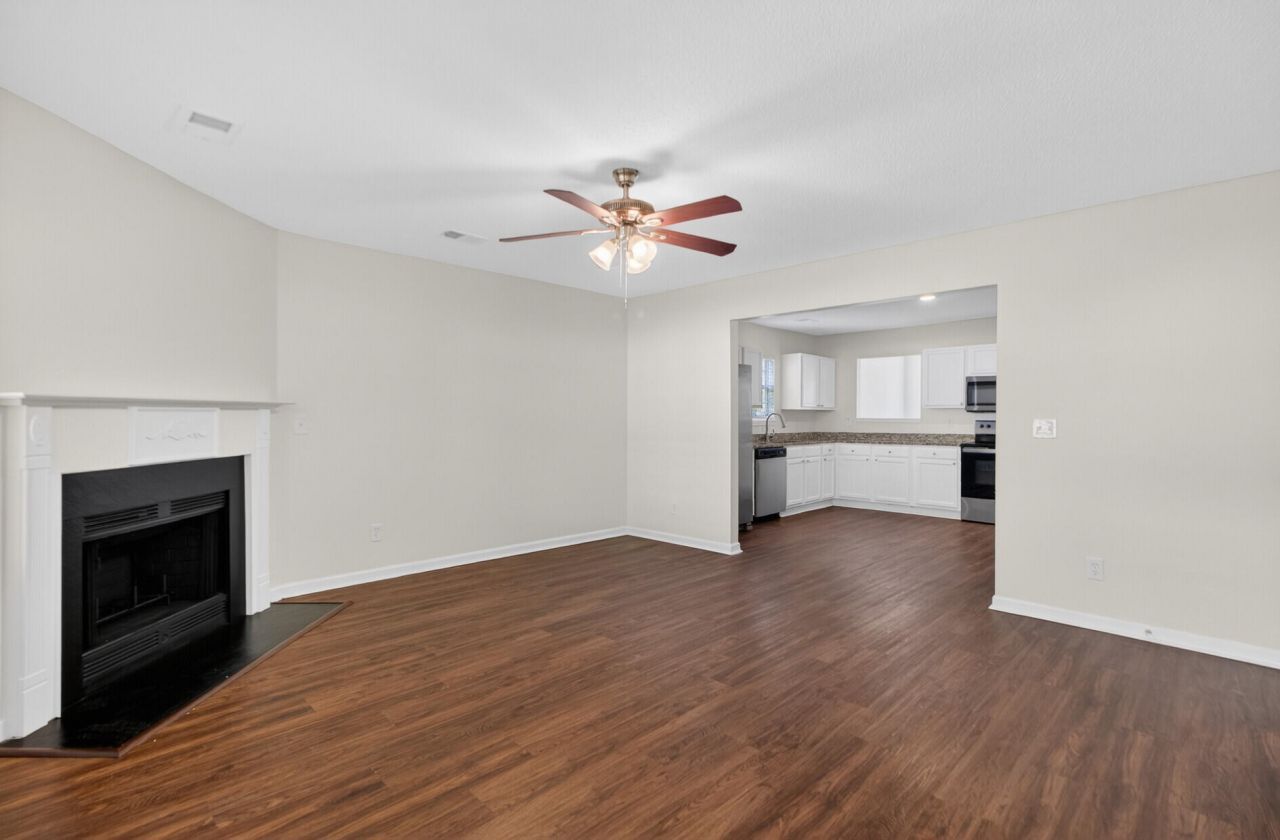 119 Macallan Court Photo 12