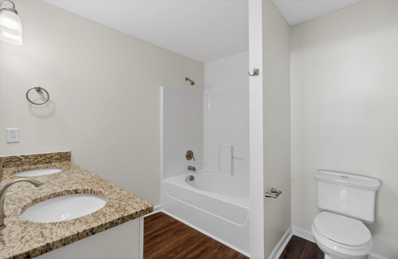 119 Macallan Court Photo 18