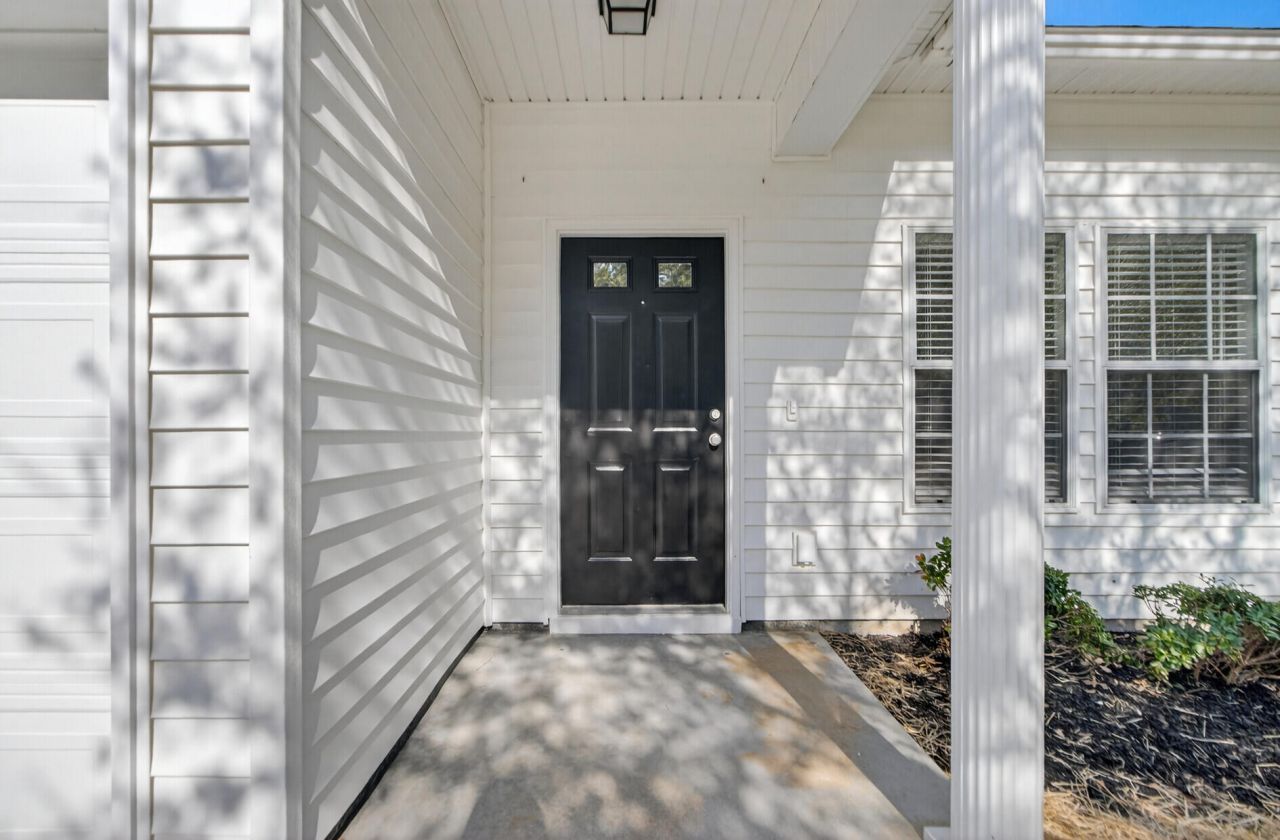 119 Macallan Court Photo 2