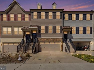 441 TALL OAKS DRIVE, WARMINSTER, PA 18974