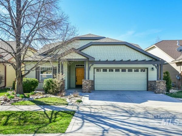 727 Sedgewick St, Meridian, ID 83646