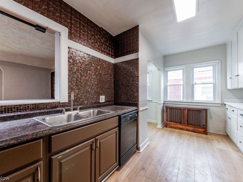 18405 Newell Road, Shaker Heights, OH 44122 Photo 24