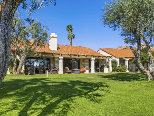 49460 Avenida Club La Quinta, La Quinta, CA 92253