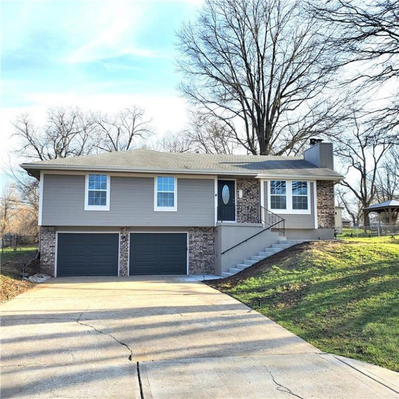 519 NE 112th Terrace, Kansas City, MO 64155 Main Photo