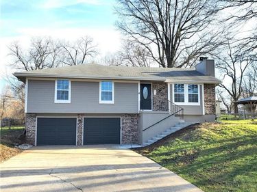 519 NE 112th Terrace, Kansas City, MO 64155