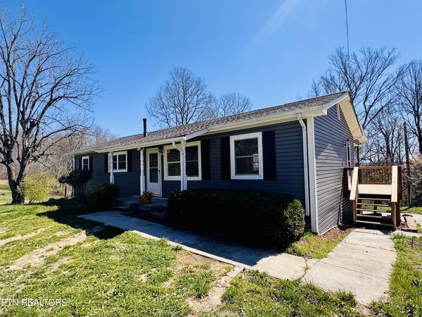 138 S Gaylor Rd, LaFollette, TN 37766