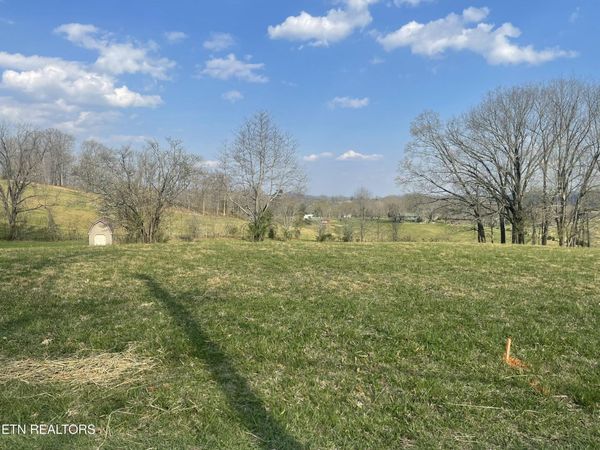 Rogers Lane, LaFollette, TN 37766