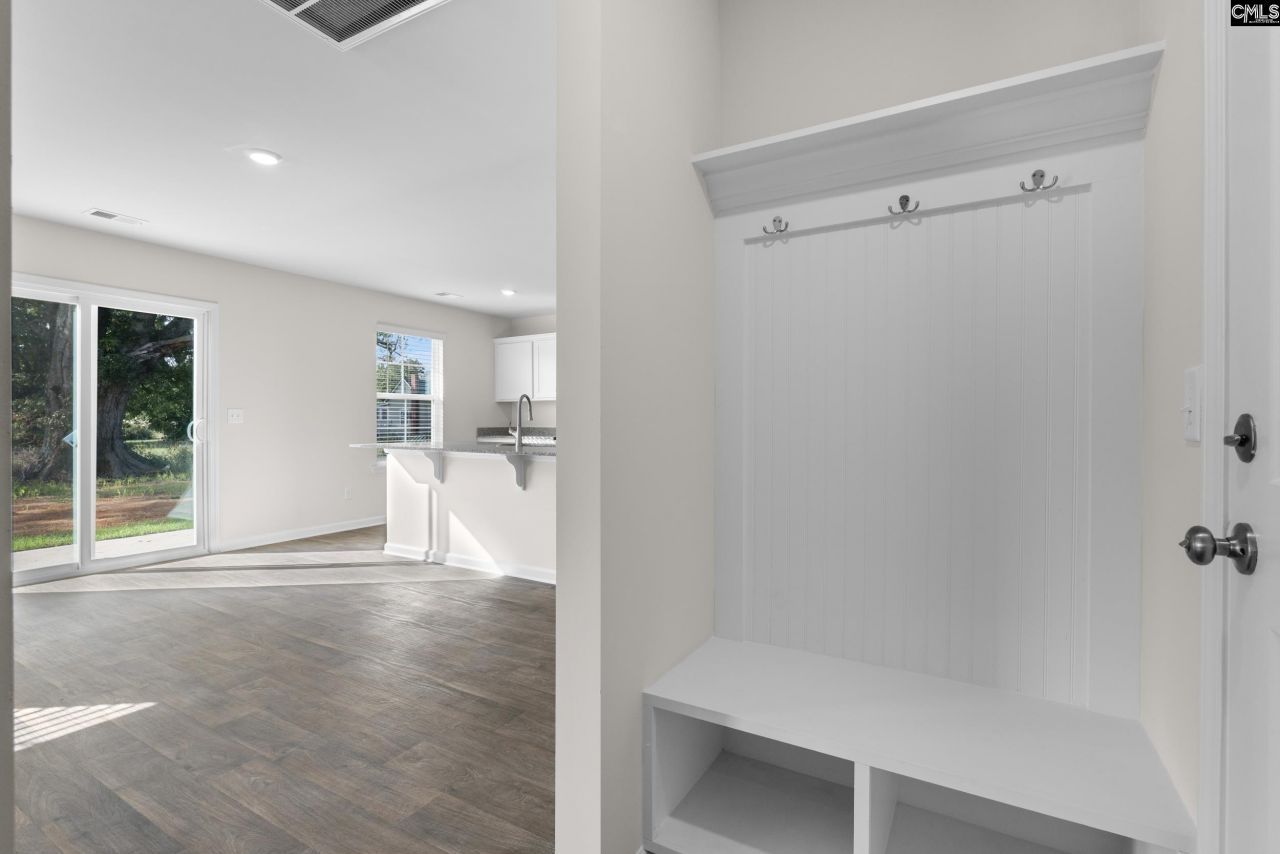 572 Corkscrew Lane  Photo 11