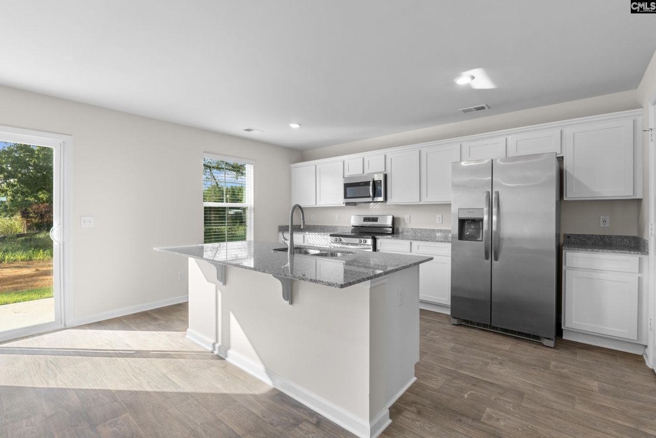 572 Corkscrew Lane  Photo 4