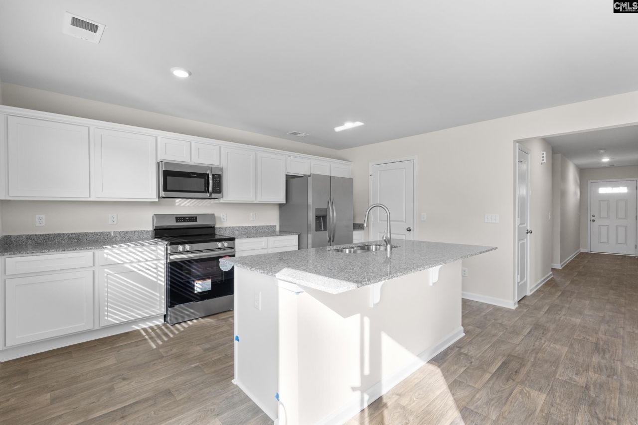 572 Corkscrew Lane  Photo 5