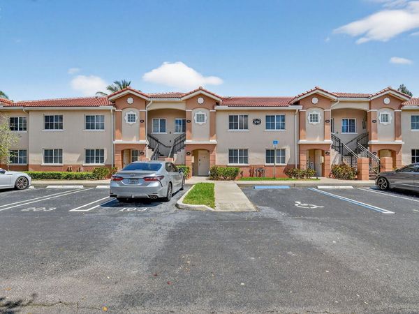 3790 N Jog Road, Unit 203, West Palm Beach, FL 33411