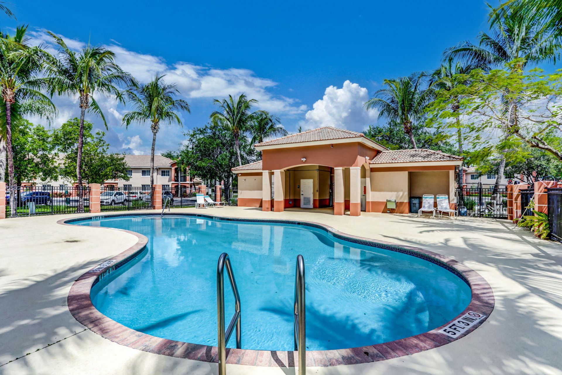 3790 N Jog Road, Unit 203, West Palm Beach, FL 33411 Photo