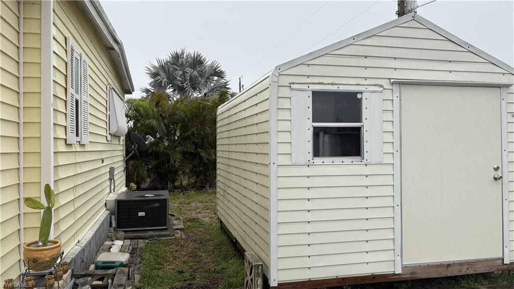 16049 Hibiscus Way, North Fort Myers, FL 33903 Photo