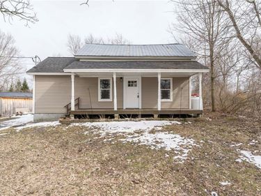 20 Garden Road, Philadelphia, NY 13673