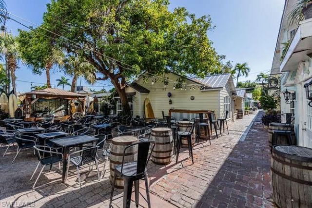 160 Palm St, Unit 312, Marco Island, FL 34145 Photo
