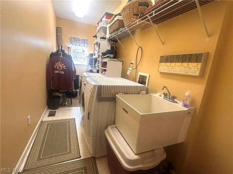 6062 White Tail Lane, Lorain, OH 44053 Photo 10