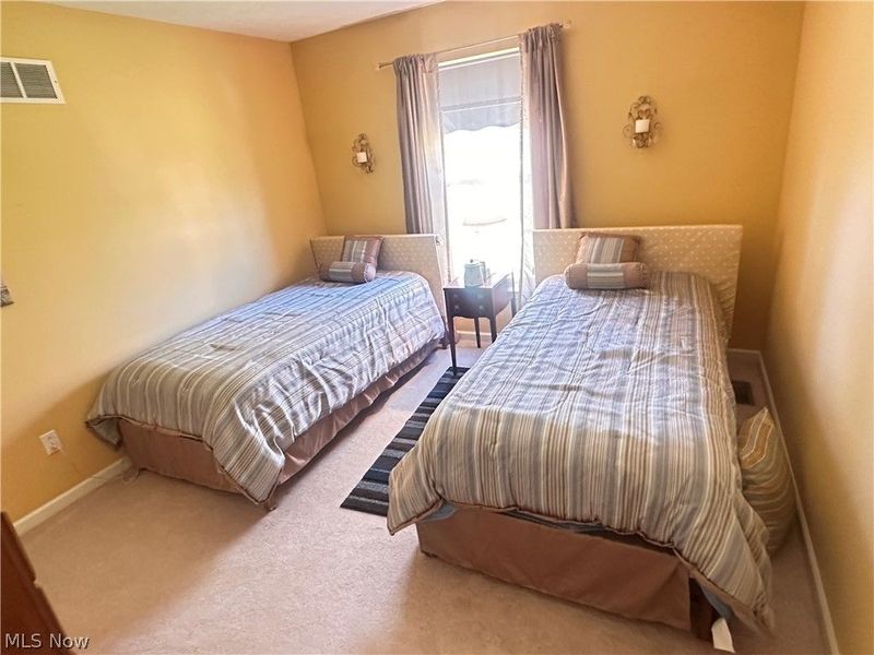 6062 White Tail Lane, Lorain, OH 44053 Photo 18