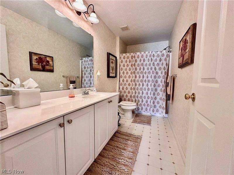 6062 White Tail Lane, Lorain, OH 44053 Photo 23