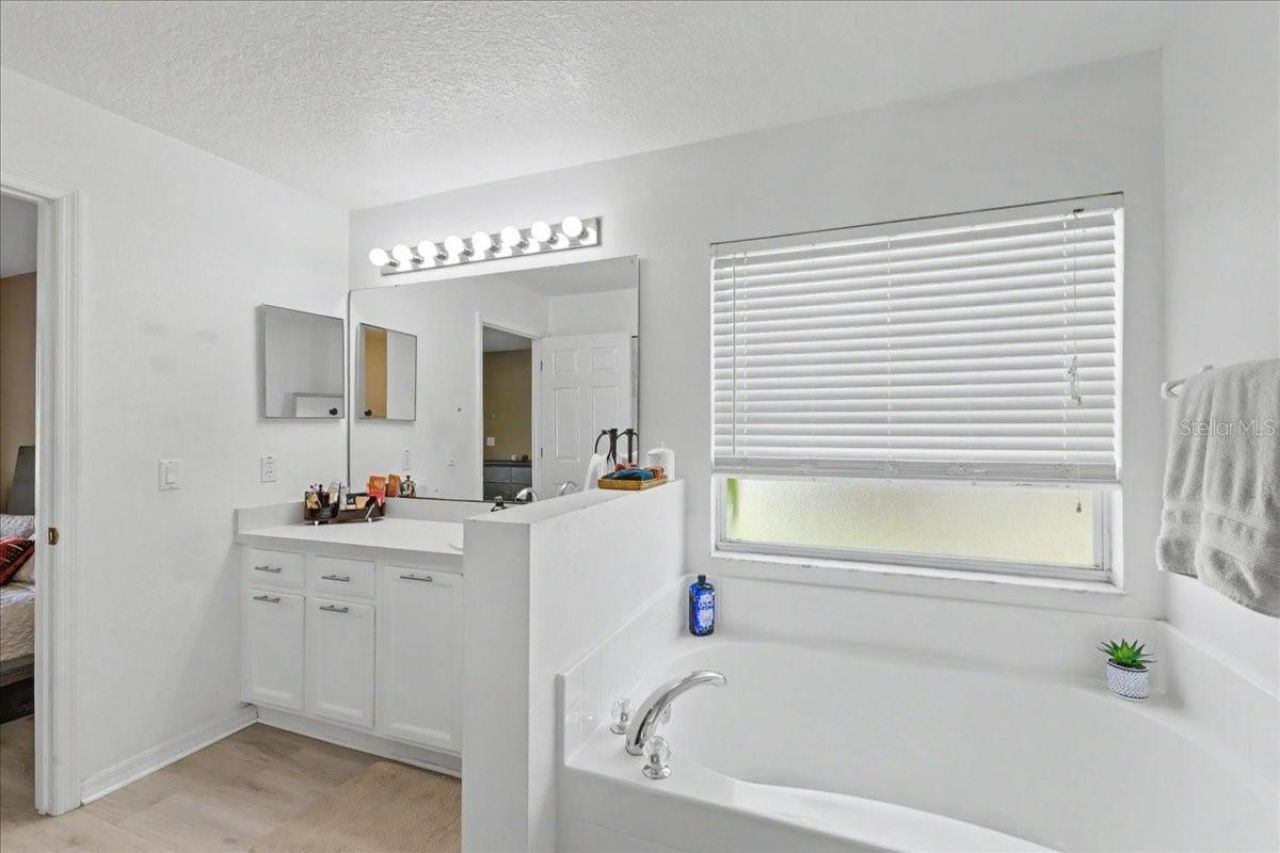 342 Mariners Gate Drive, Edgewater, FL 32141 Photo