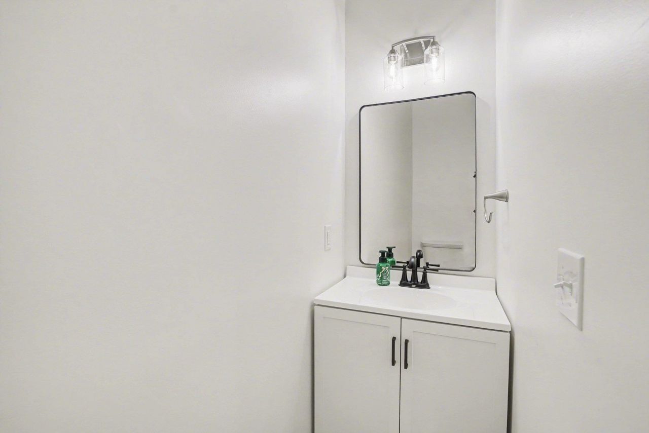 3931 Gladiola Ct.  Photo 17