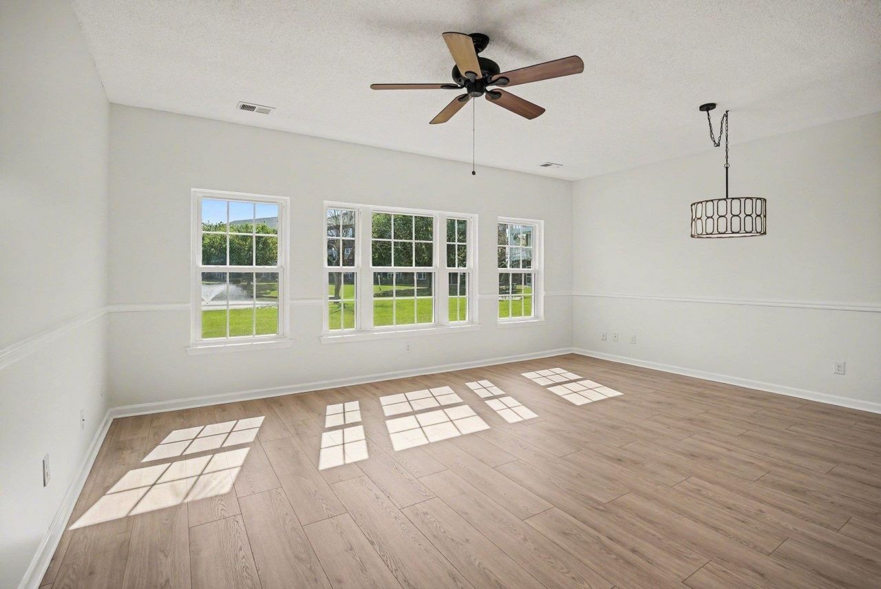 3931 Gladiola Ct.  Photo 5