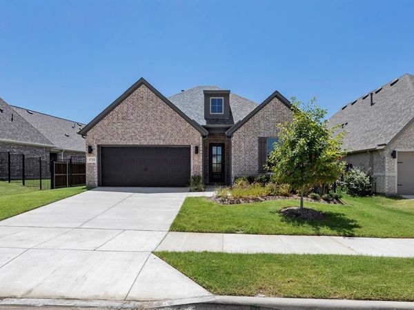 1733 Hillside Stroll Drive, Lavon, TX 75166