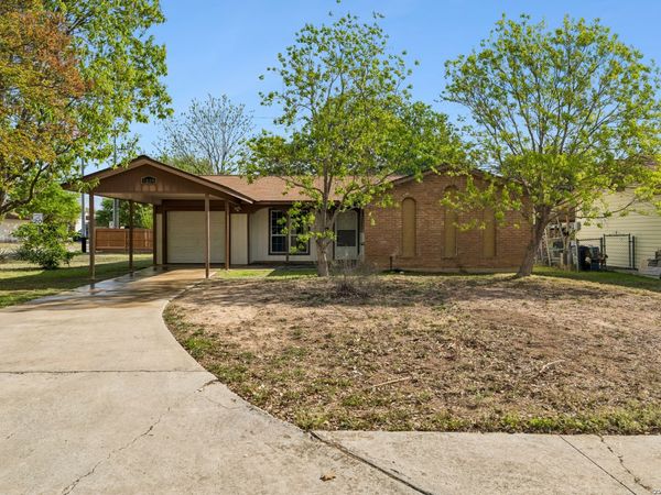 1328 Chestnut, Schertz, TX 78154