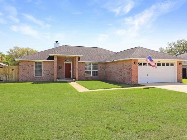 1170 Finch Dr, Gulf Breeze, FL 32563