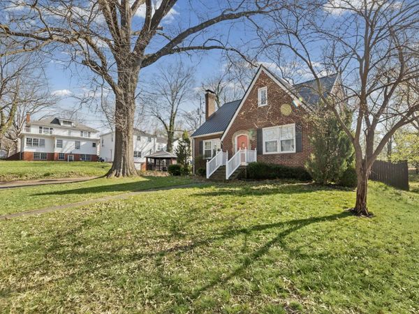 710 Pavey Avenue , Mt Vernon, IL 62864