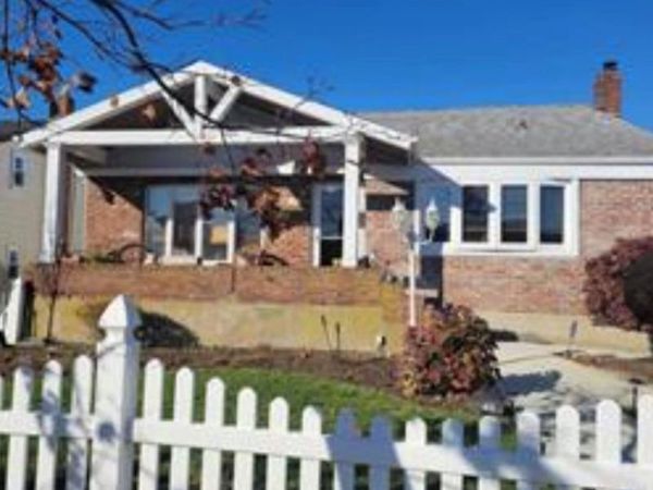 68 Howard Avenue , Freeport, NY 11520