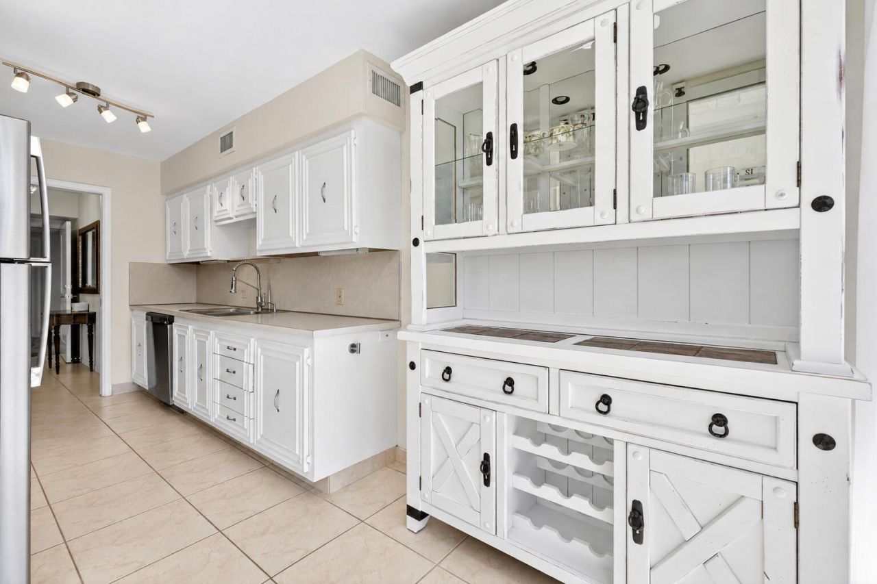 3400 N Ocean Drive, Unit 408, Singer Island, FL 33404 Photo