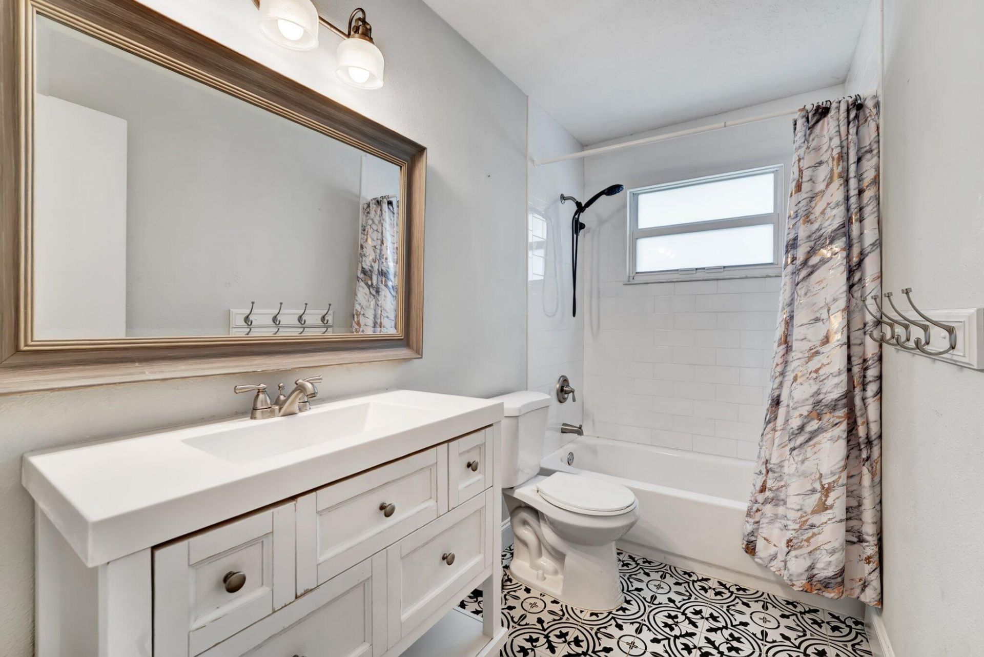 1918 SE Cheltenham Street, Port Saint Lucie, FL 34983 Photo