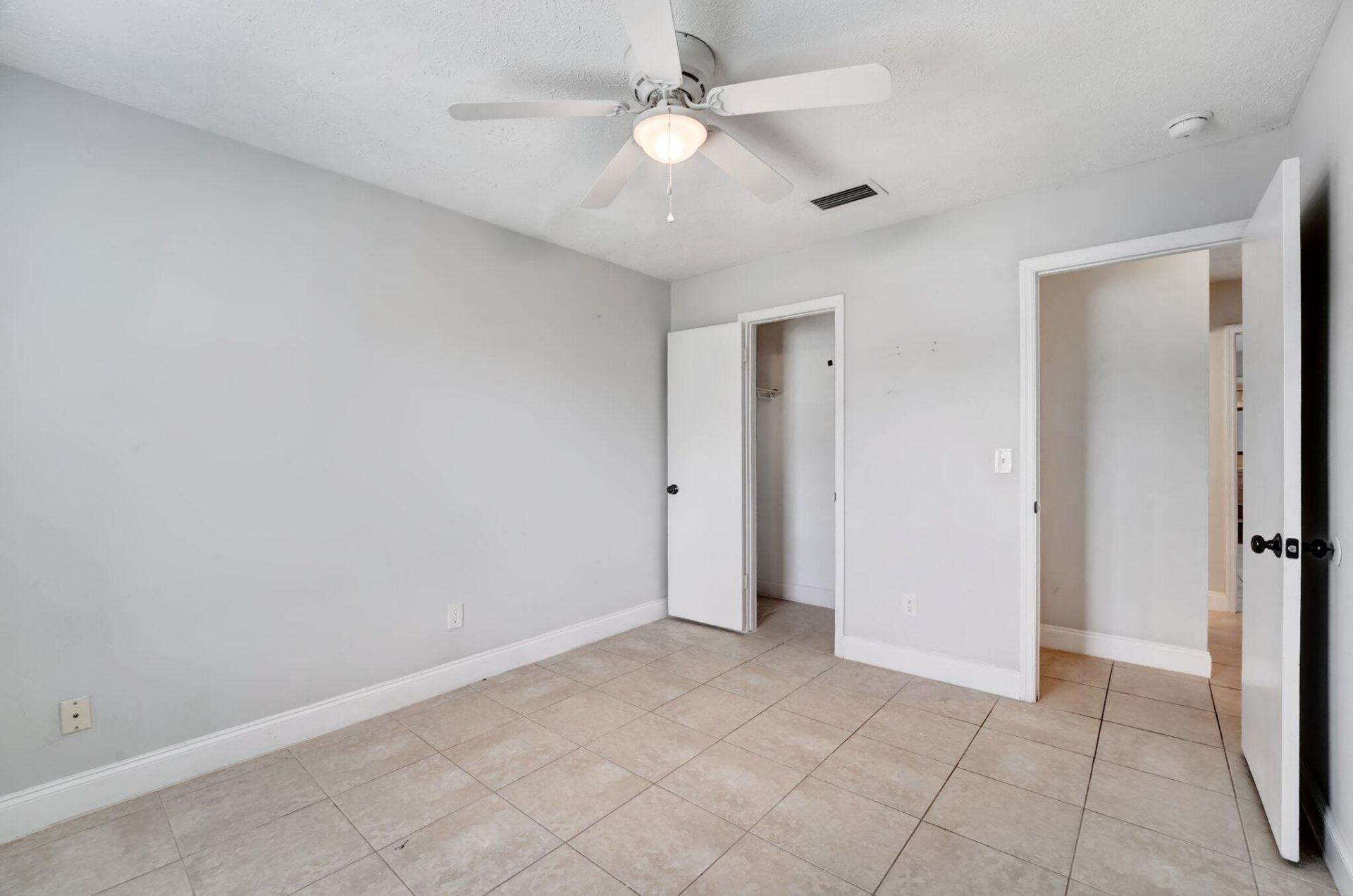 1918 SE Cheltenham Street, Port Saint Lucie, FL 34983 Photo