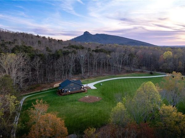 1626 Black Mountain Road , Pilot Mountain, NC 27041