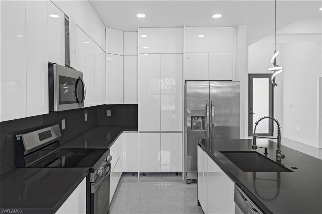 718 Bennington Dr, Lehigh Acres, FL 33974 Photo