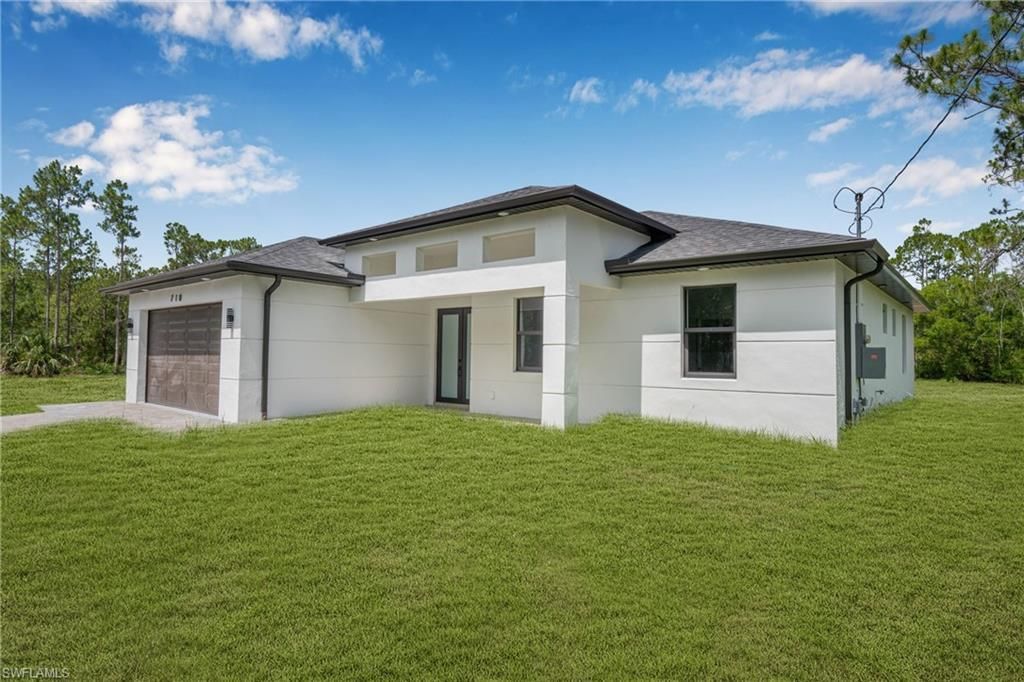 718 Bennington Dr, Lehigh Acres, FL 33974 Photo