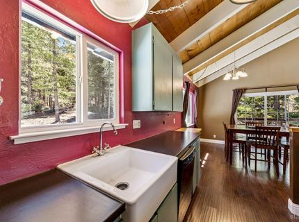 1655 Pebble Beach Drive, South Lake Tahoe, CA 96150 Photo