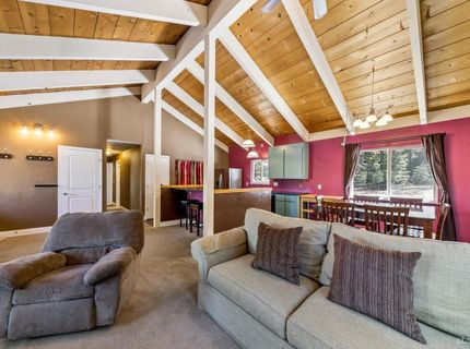 1655 Pebble Beach Drive, South Lake Tahoe, CA 96150 Photo